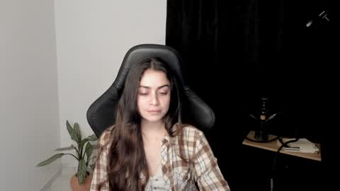 eva_monn online show from 01.06.25