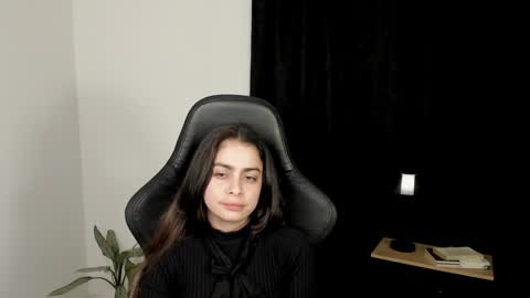 eva_monn online show from 01.07.25