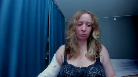 Snapshot of eva_rikchter chatting on 07.04.26 Ice Goddess online show from 07.04.26