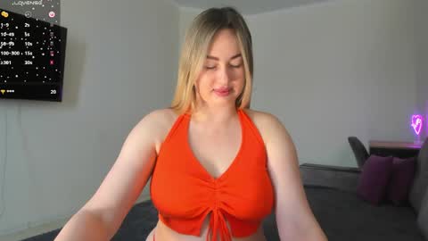 Snapshot of eva_rose7 chatting on 04.20.26 Eva online show from 04.20.26