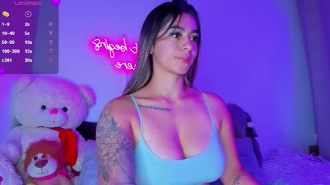 Eva Shinee online show from 10.07.25