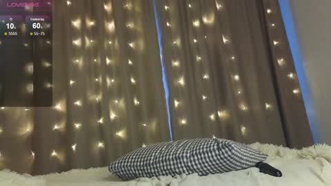 Hello Im Eva online show from 12.18.24