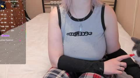 Snapshot of eva_zero chatting on 05.16.26 Eva online show from 05.16.26