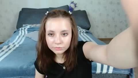 Snapshot of evaa_love_ chatting on 07.04.26 Eva online show from 07.04.26