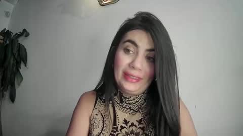Snapshot of evacollins12 chatting on 02.16.25 evacollins12 online show from 02.16.25