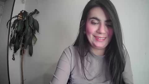 Snapshot of evacollins12 chatting on 02.20.25 evacollins12 online show from 02.20.25