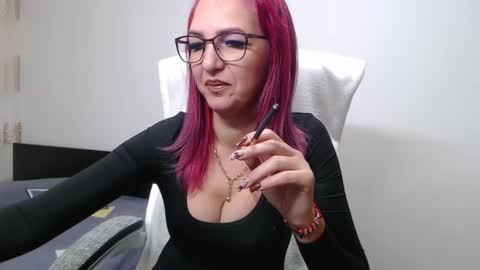 EvadesireONE online show from 11.09.25