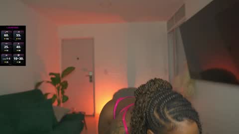 evajacksss_ online show from 12.14.24