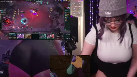 Eva  online show from 11.06.25