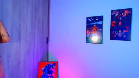 Snapshot of evan_greey chatting on 10.12.25 EVAN GREY online show from 10.12.25