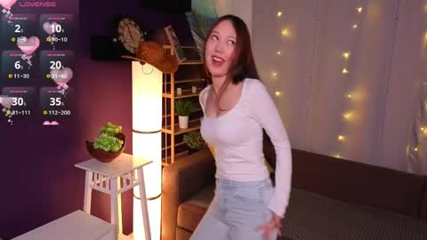 Snapshot of evangelinakovacevic chatting on 05.15.26 Hello im Lia online show from 05.15.26