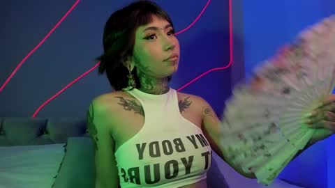 Snapshot of evangeline_bell chatting on 12.06.24 Eva online show from 12.06.24