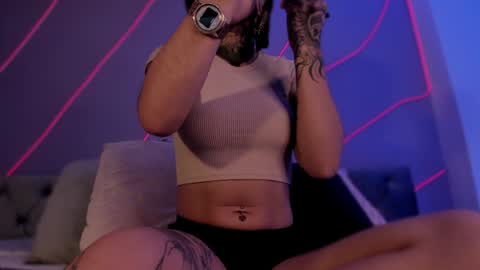 Snapshot of evangeline_bell chatting on 12.21.24 Eva online show from 12.21.24