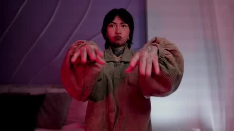 Snapshot of evangeline_bell chatting on 01.17.25 Eva online show from 01.17.25