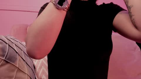 Snapshot of evangeline_bell chatting on 02.26.25 Eva online show from 02.26.25