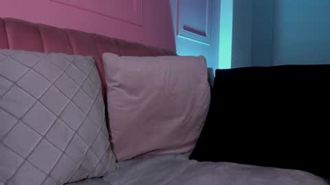 Snapshot of evangeline_bell chatting on 02.28.25 Eva online show from 02.28.25