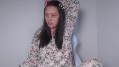 eva  online show from 09.11.25