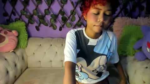 Snapshot of evangely15_ chatting on 09.29.25 evangely15_ online show from 09.29.25