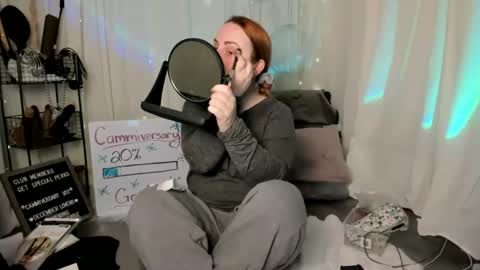 Snapshot of evanharlowe chatting on 01.15.25 Evan Harlowe online show from 01.15.25
