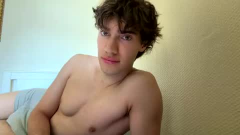 Snapshot of evanmitchell chatting on 07.06.26 Evan online show from 07.06.26