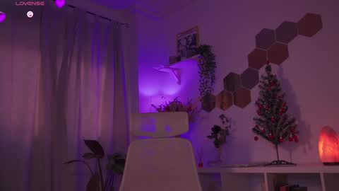 Eva online show from 12.16.24