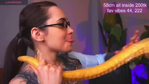 Eva online show from 04.22.26