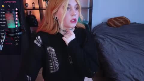 Moon online show from 02.17.25