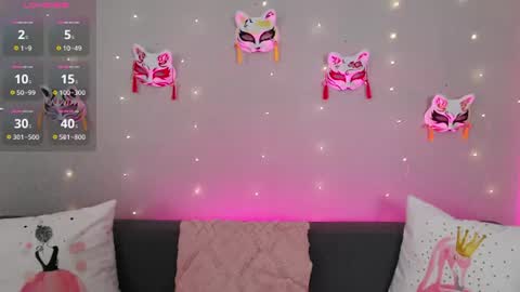Snapshot of evarey_ chatting on 06.22.26 Adelina online show from 06.22.26