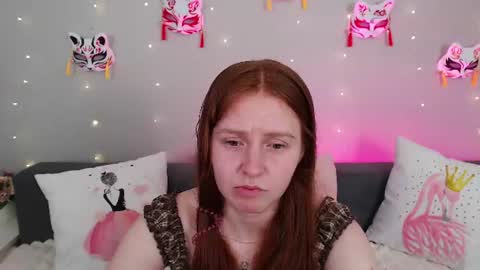 Snapshot of evarey_ chatting on 06.25.26 Adelina online show from 06.25.26