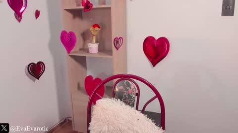Snapshot of evarotic chatting on 02.15.25 Eva online show from 02.15.25