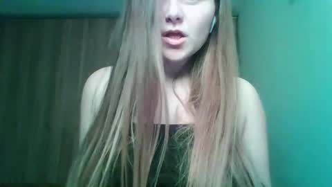 evasapples2026 online show from 03.17.26