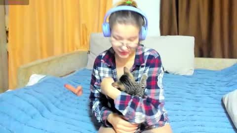 Eva online show from 12.05.25