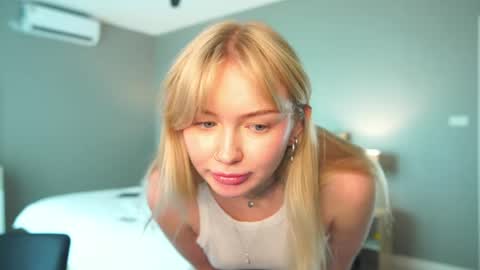 Eva online show from 04.20.26