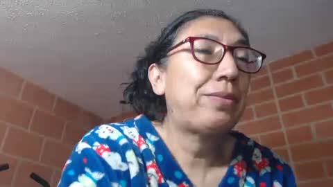 Snapshot of evatuya chatting on 06.09.26 eva55 online show from 06.09.26