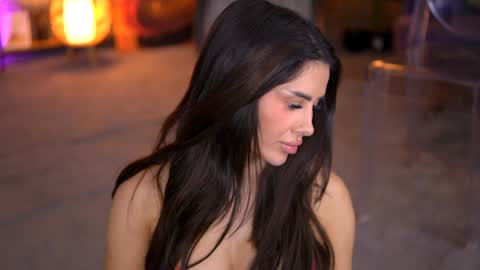 Snapshot of evazane chatting on 01.20.25 Eva online show from 01.20.25