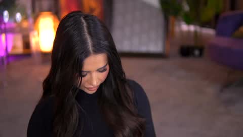 Snapshot of evazane chatting on 01.22.25 Eva online show from 01.22.25