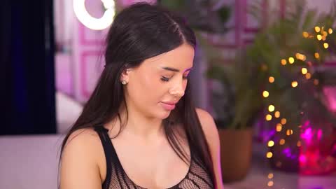 Snapshot of evazane chatting on 03.11.25 Eva online show from 03.11.25