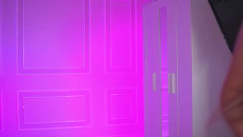 Snapshot of evazane chatting on 11.08.25 Eva online show from 11.08.25