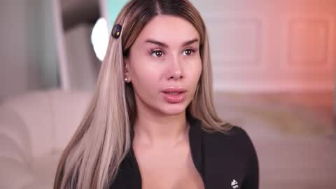 Snapshot of evazane chatting on 12.03.25 Eva online show from 12.03.25