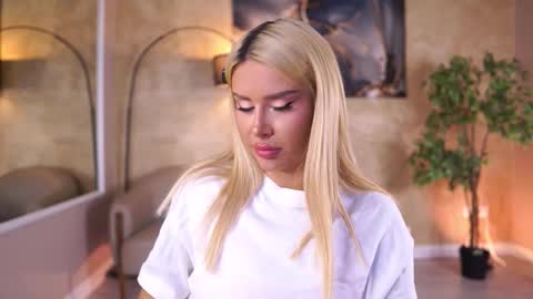 Eva online show from 03.13.26