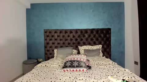 Snapshot of evebel chatting on 12.21.24 Eve online show from 12.21.24