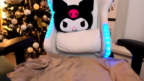 eveeevian online show from 12.23.24