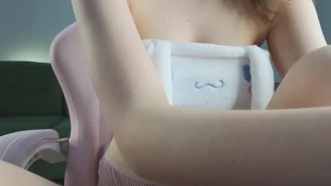 Eveleen online show from 02.28.25