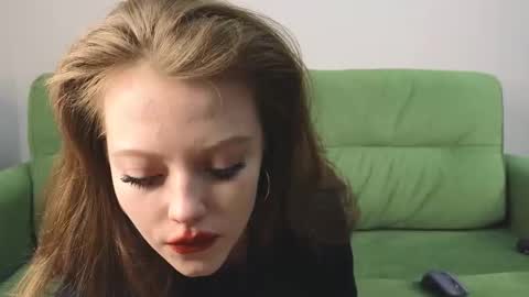 Eveleen online show from 10.31.25