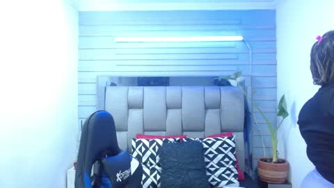 Snapshot of evelin_zaens chatting on 06.02.26 evelin zaens online show from 06.02.26
