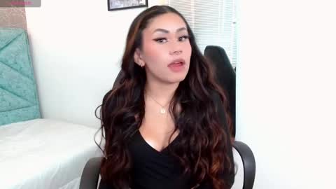 Eveline  online show from 03.12.25