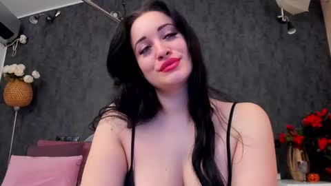 evellynereys online show from 12.03.25