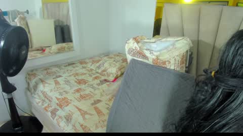 DAYANITA online show from 01.16.25