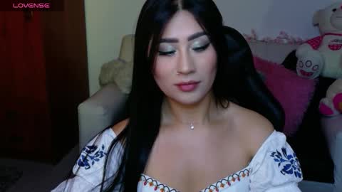 Evelyn online show from 11.20.25