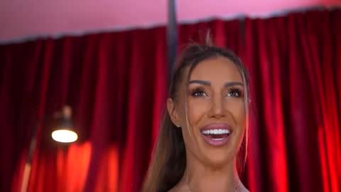 Evelyn online show from 11.08.25